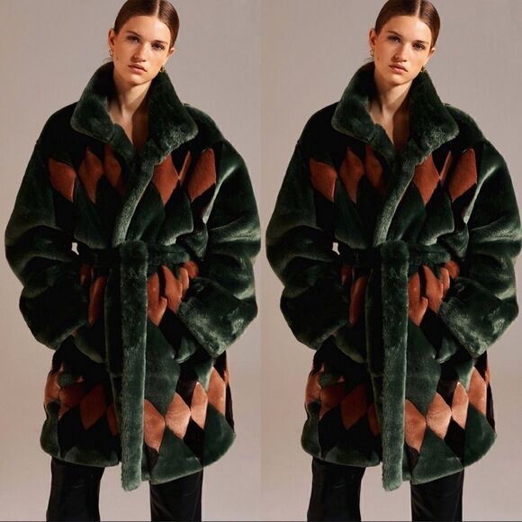 New Antik Batik
Khalim Coat   - Picture 5 of 8